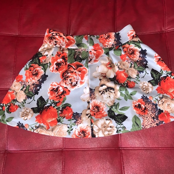 Floral Skirt - Picture 2 of 6